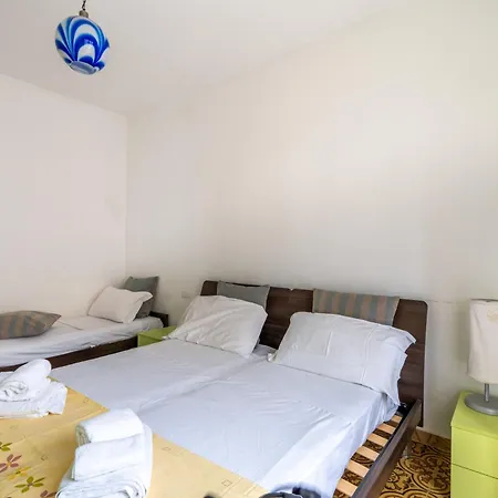 Apartment Andora,7 Guests, Terrace, Walk To