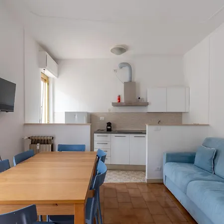 Breeze Daire Marina dʼAndora